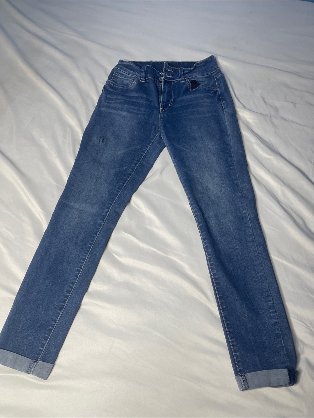 YMI Women's Straight Leg Jeans in Blue Wash